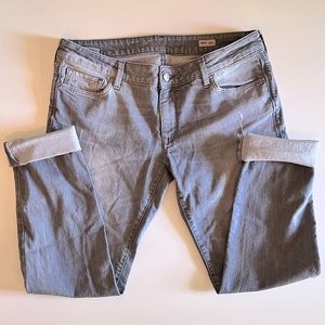 Mavi Emma Slim Boyfriend 32x32, gray, great condition, worn a handful of times